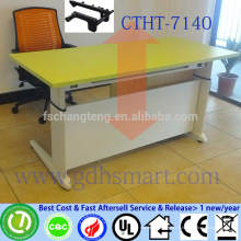 Mesa de trabajo manual ajustable con altura regulable en altura